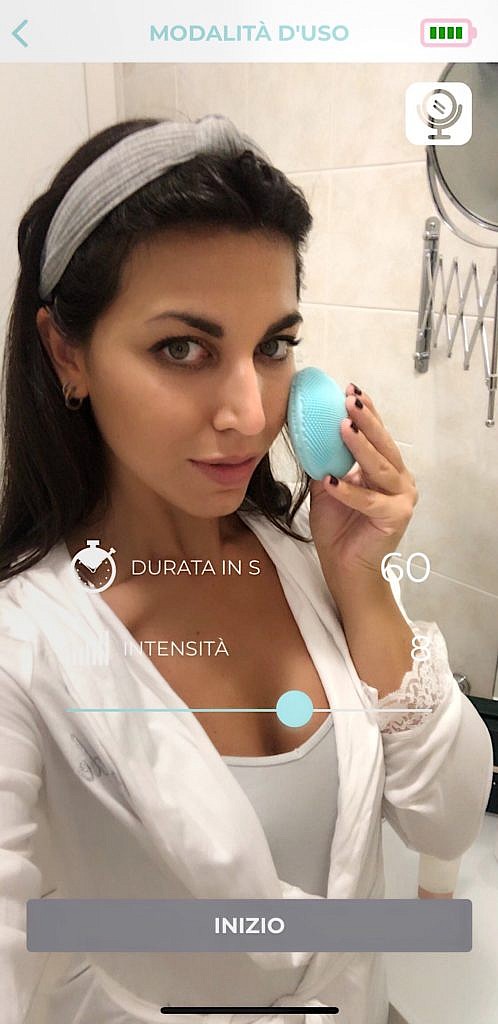 Pulizia del viso intelligente con FOREO LUNA mini 3, FOREO For You app per smartphone